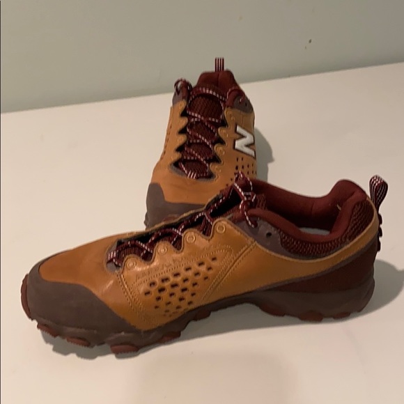 New Balance Women’s Size 9 - Picture 7 of 8